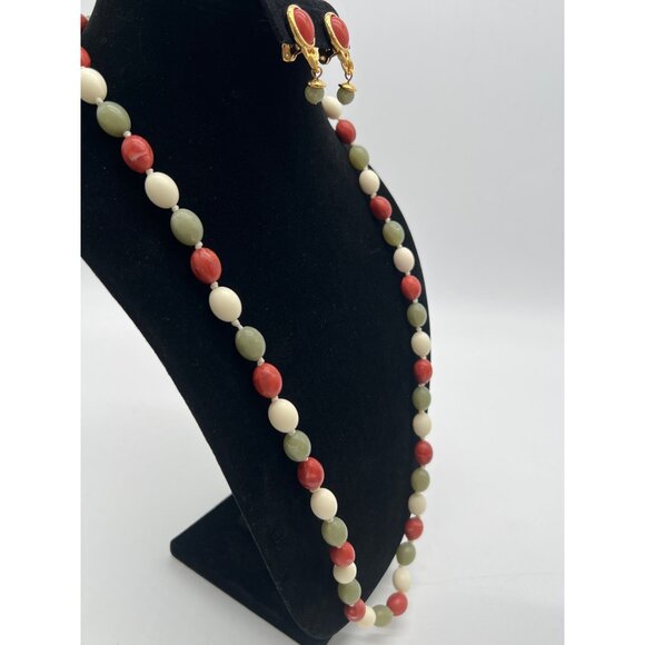 Monet Vintage Gold-Tone Clip-On Earrings & 33" Beaded Necklace Set Red Green Whi - Picture 2 of 8